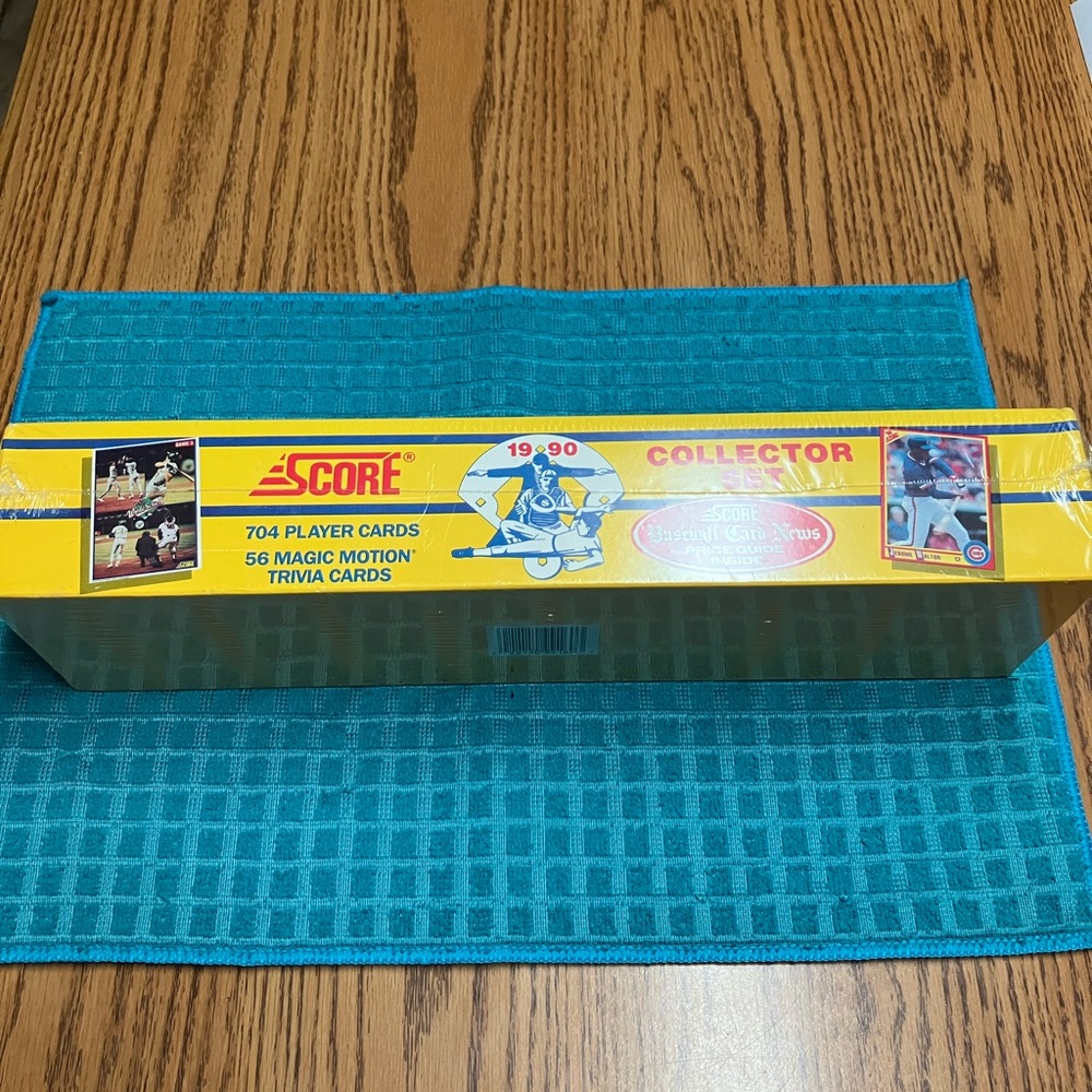 Score 1990 baseball cards